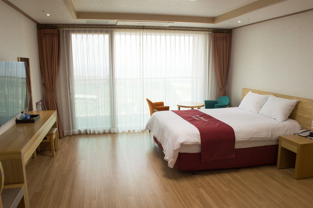 Jeju Sunbeach Resort Exterior photo